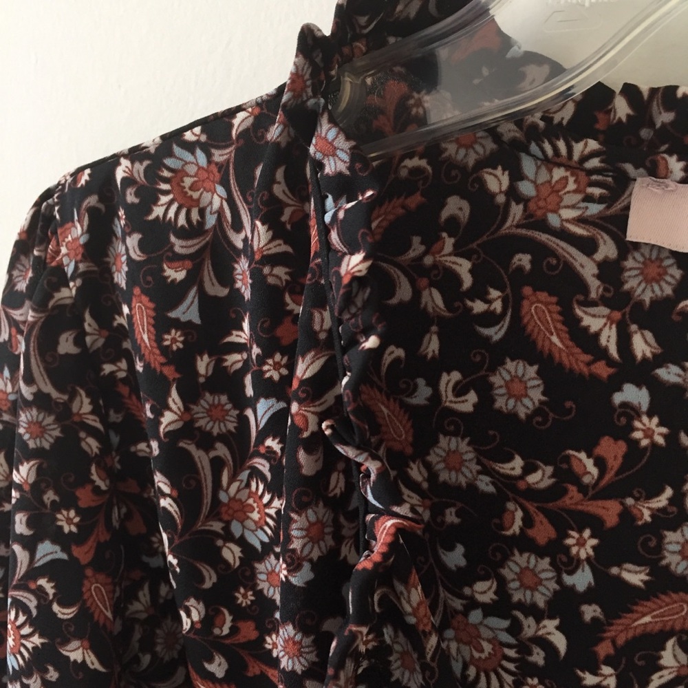 ❌SOLD❌Floral Boho Blouse - Picture 6 of 8